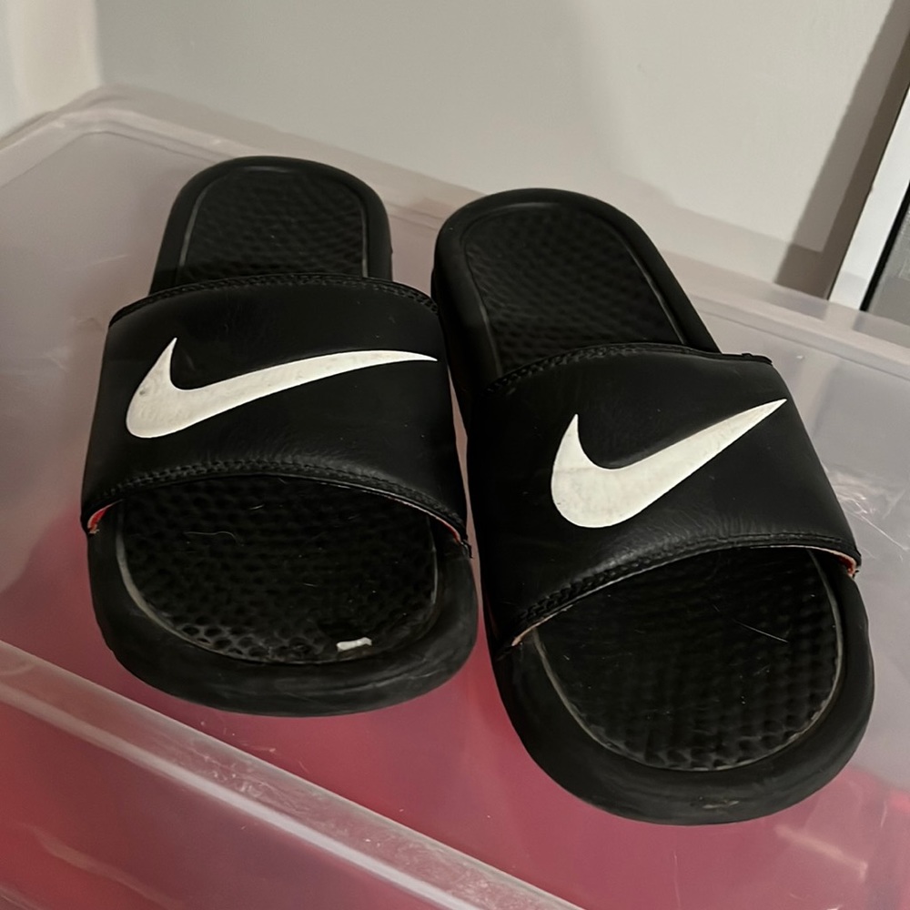 Nike slides